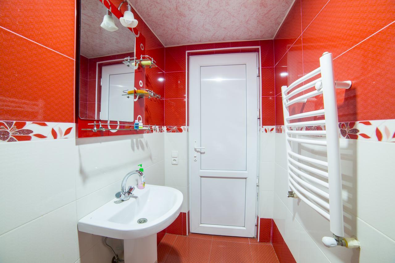 Anastasia Guesthouse ボルジョミ エクステリア 写真