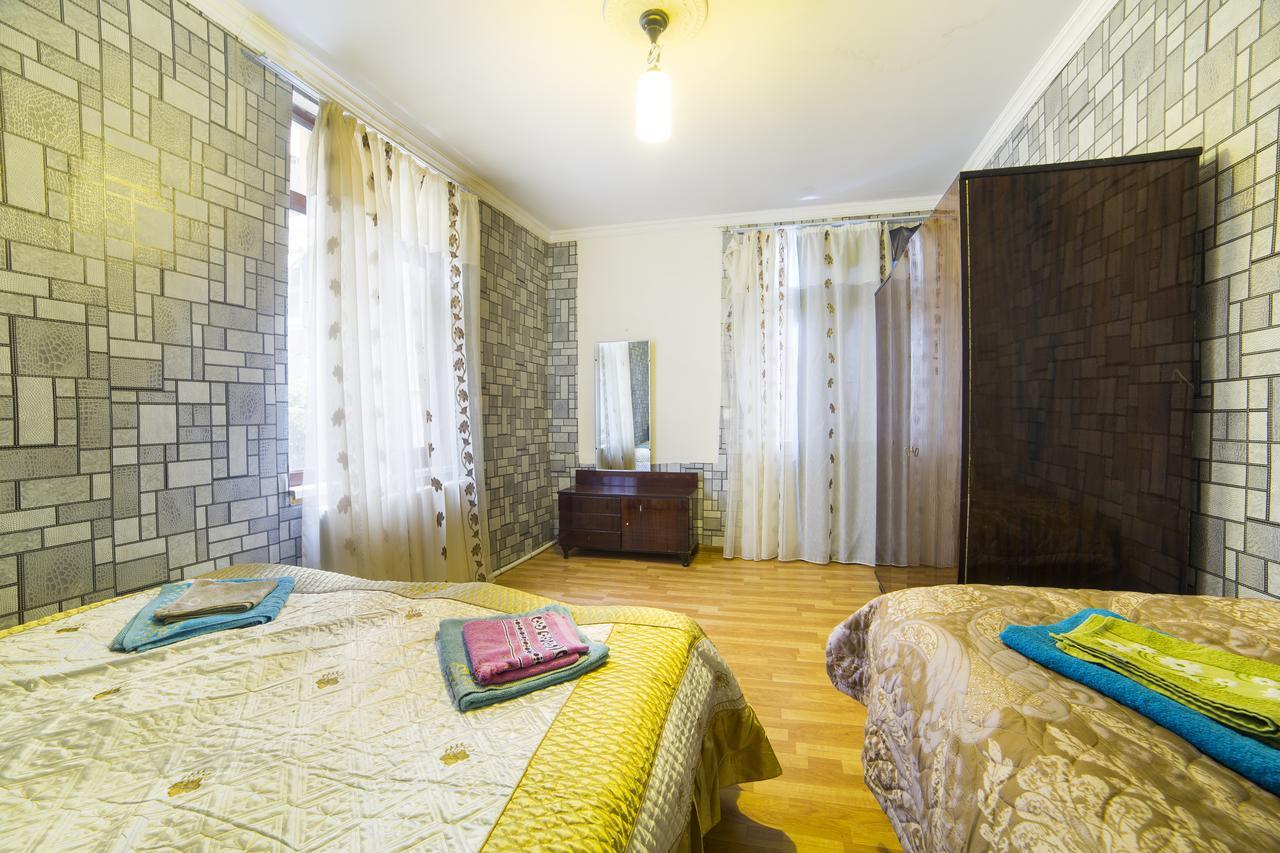 Anastasia Guesthouse ボルジョミ エクステリア 写真